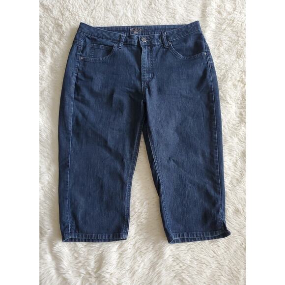 Riders by Lee Mid Rise Capri Women's size 14 Dark Wash Blue Denim Jeans 36x18 - Picture 1 of 5